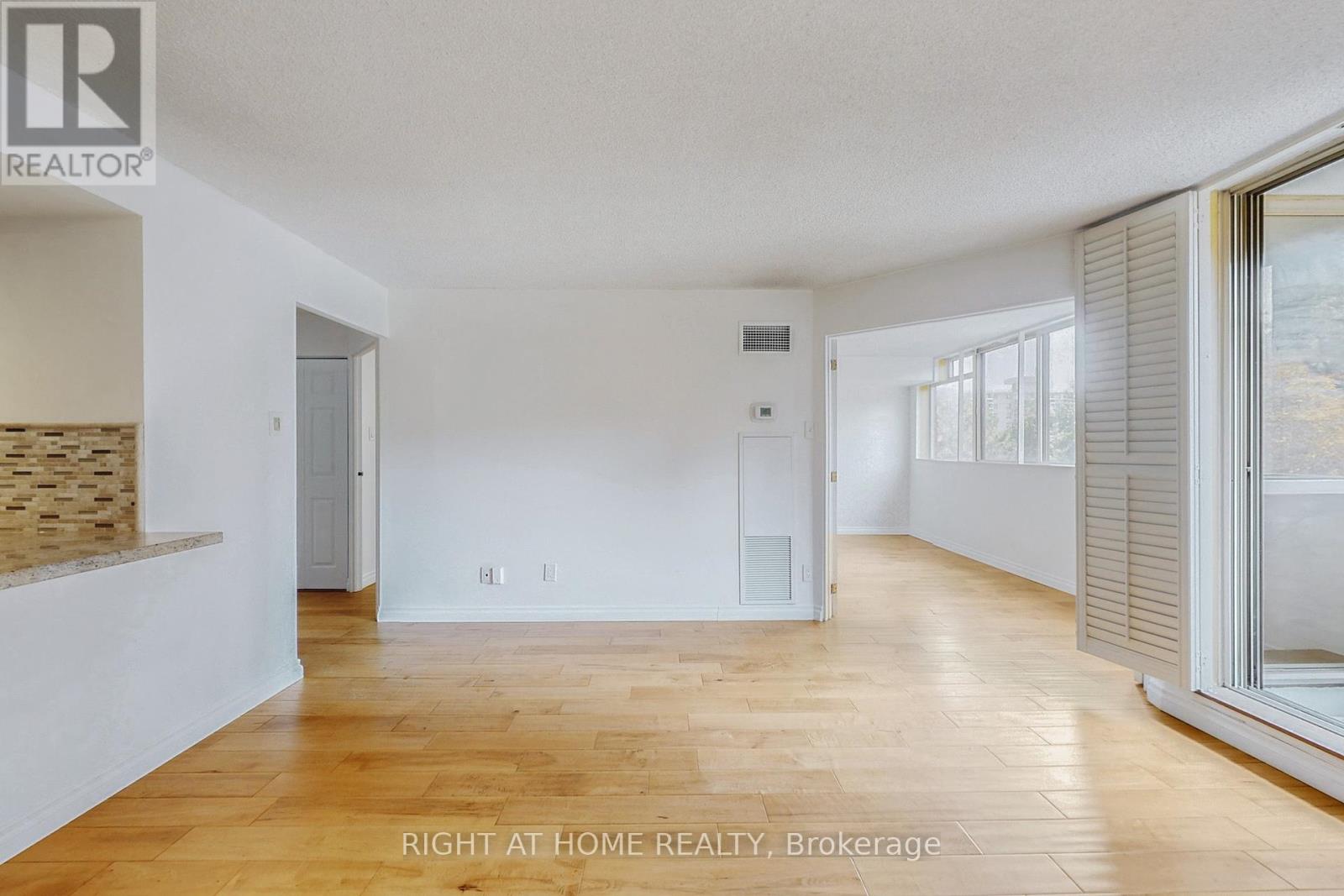 331 - 60 Homewood Avenue, Toronto, Ontario  M4Y 2X4 - Photo 4 - C12433851