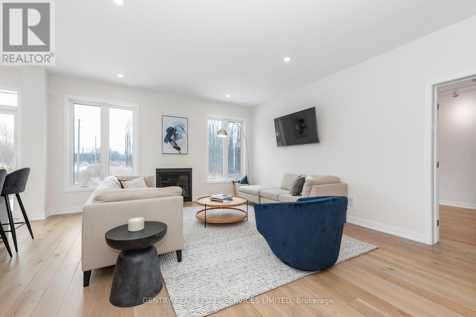 6368 Renaud Road, Ottawa, Ontario  K1W 0R9 - Photo 6 - X11907956