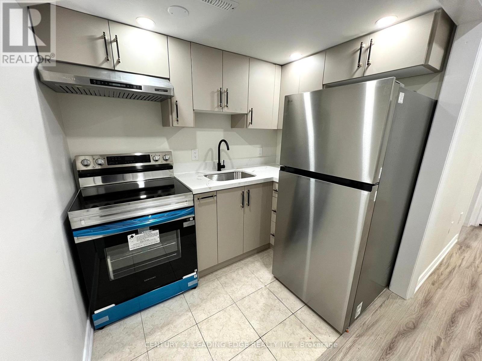 Bsmt - 342 Danforth Road, Toronto, Ontario  M1L 0B5 - Photo 4 - E12433863