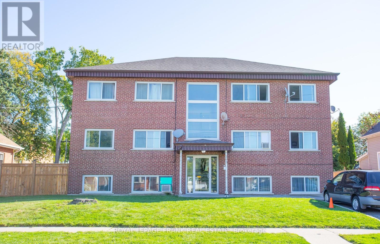 203 Oshawa Boulevard S, Oshawa, Ontario  L1H 5R6 - Photo 1 - E12433956
