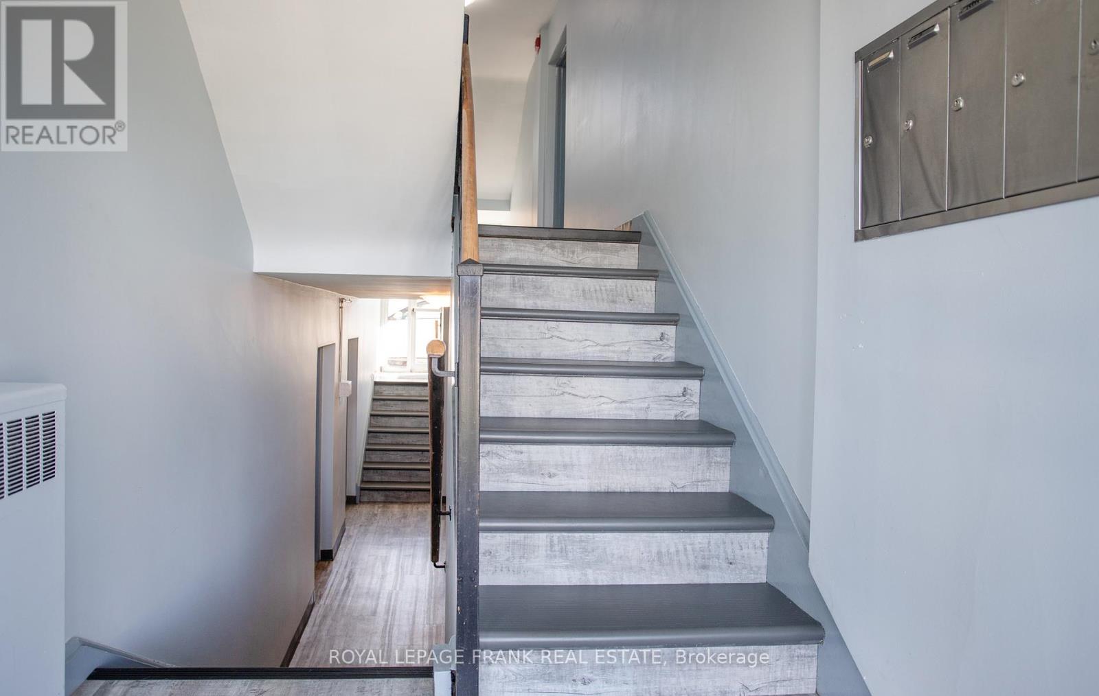 203 Oshawa Boulevard S, Oshawa, Ontario  L1H 5R6 - Photo 6 - E12433956