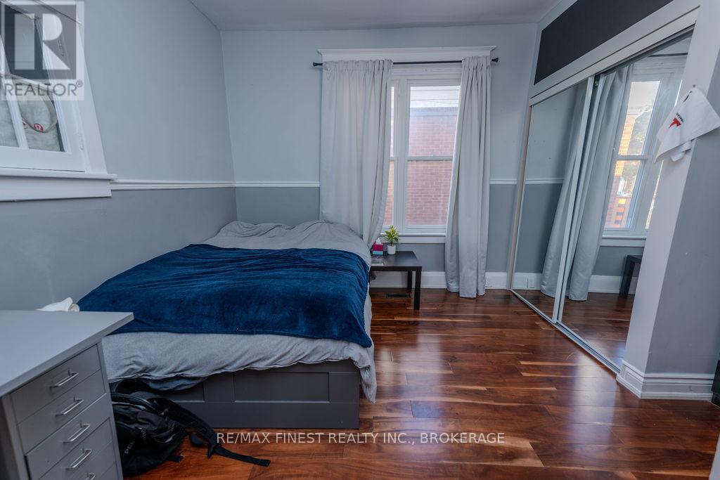 556 Brock Street, Kingston, Ontario  K7L 1V2 - Photo 11 - X12433989