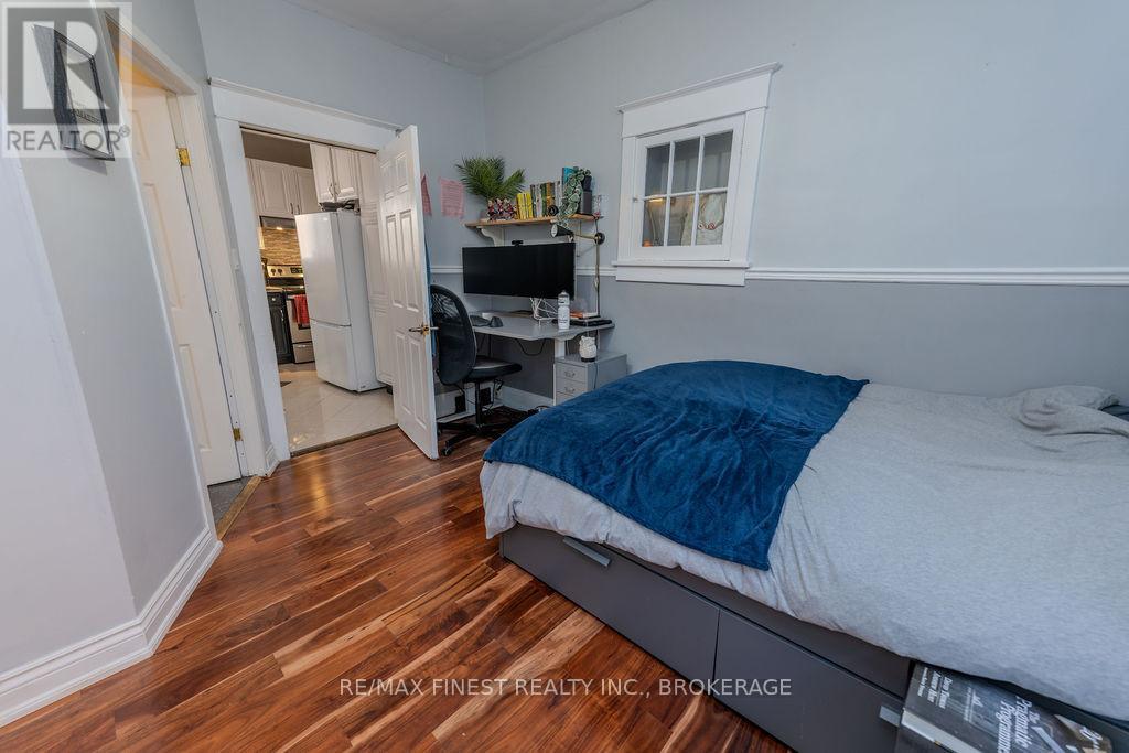 556 Brock Street, Kingston, Ontario  K7L 1V2 - Photo 12 - X12433989