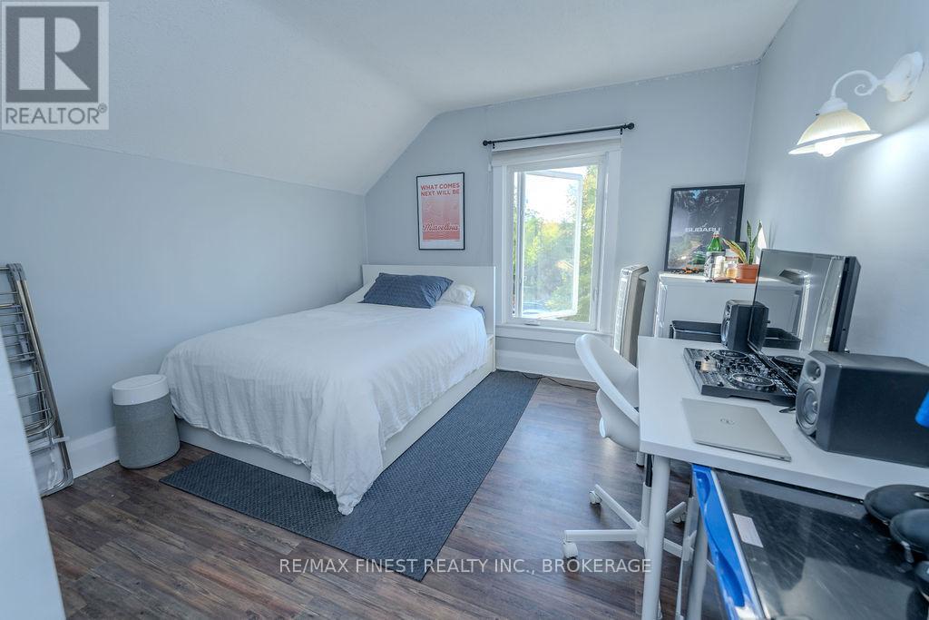 556 Brock Street, Kingston, Ontario  K7L 1V2 - Photo 15 - X12433989