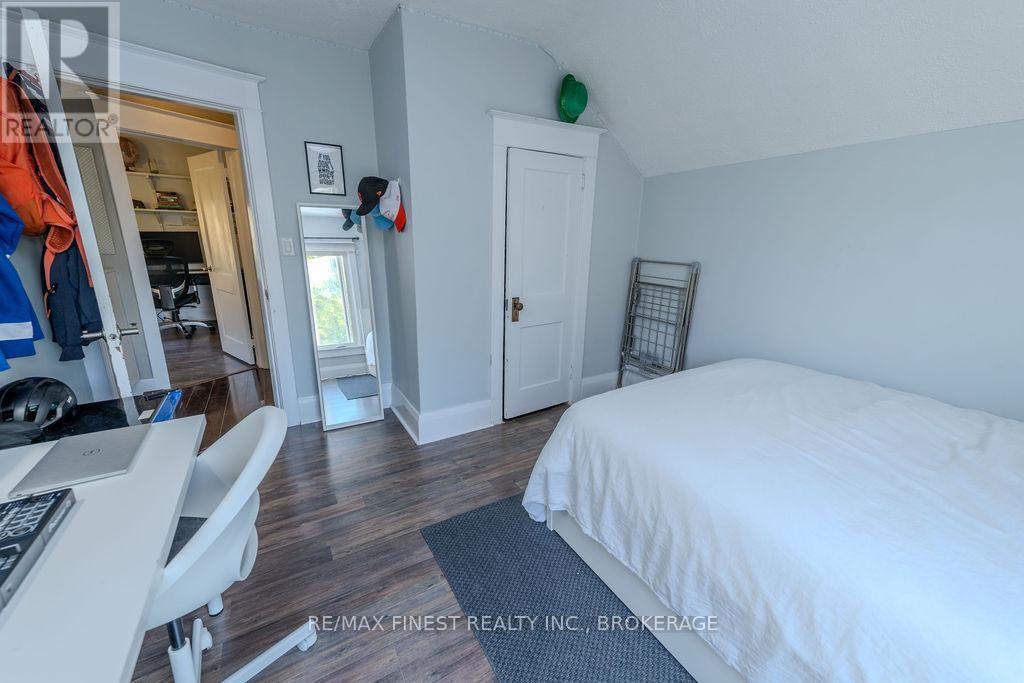 556 Brock Street, Kingston, Ontario  K7L 1V2 - Photo 16 - X12433989