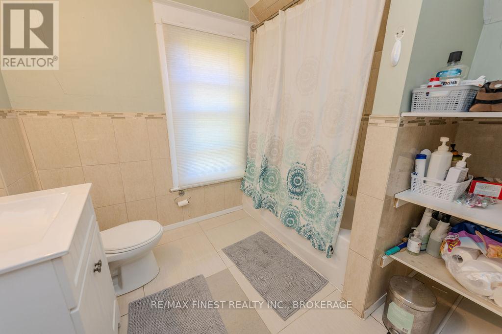 556 Brock Street, Kingston, Ontario  K7L 1V2 - Photo 17 - X12433989
