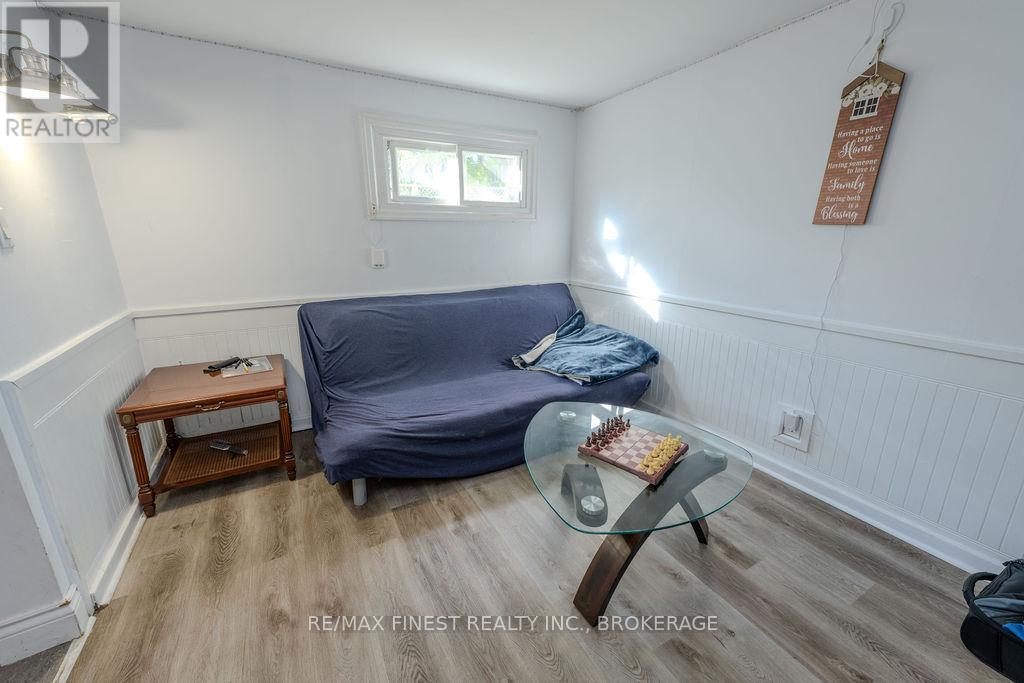 556 Brock Street, Kingston, Ontario  K7L 1V2 - Photo 24 - X12433989
