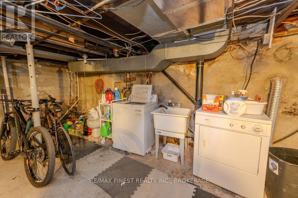 556 Brock Street, Kingston, Ontario  K7L 1V2 - Photo 33 - X12433989