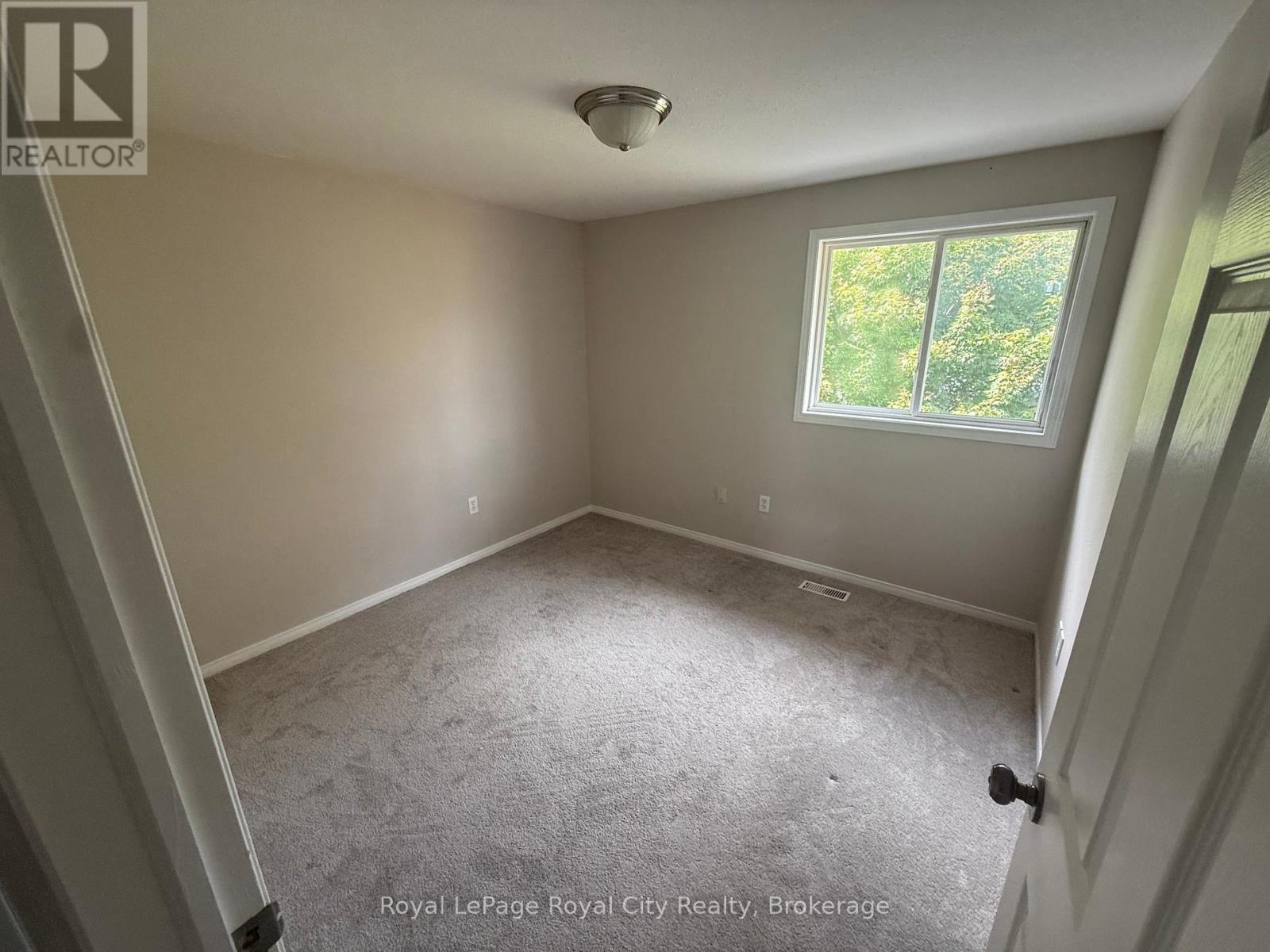 Upper - 115 Cedarvale Avenue, Guelph, Ontario  N1E 7K2 - Photo 13 - X12428542