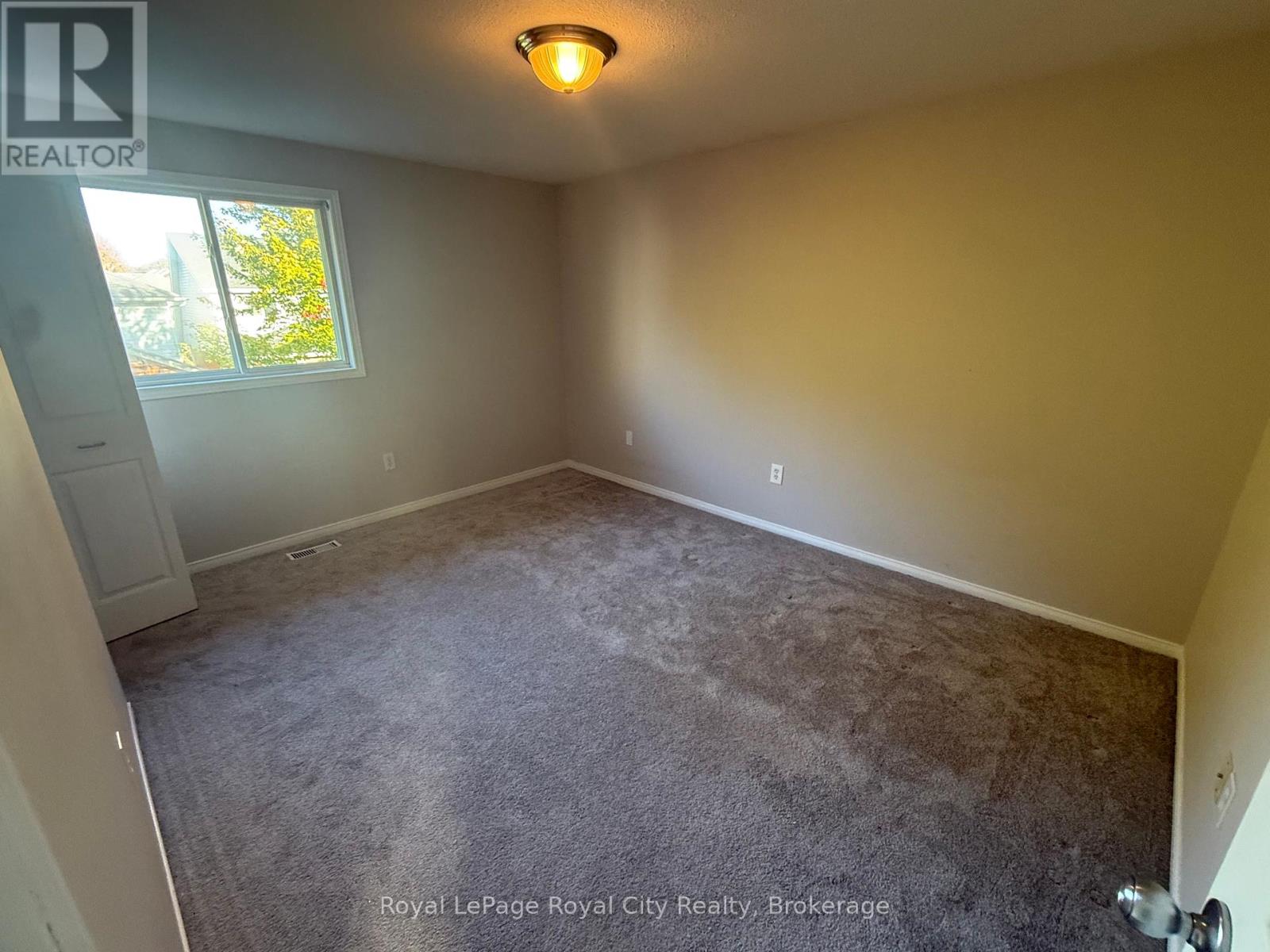 Upper - 115 Cedarvale Avenue, Guelph, Ontario  N1E 7K2 - Photo 14 - X12428542
