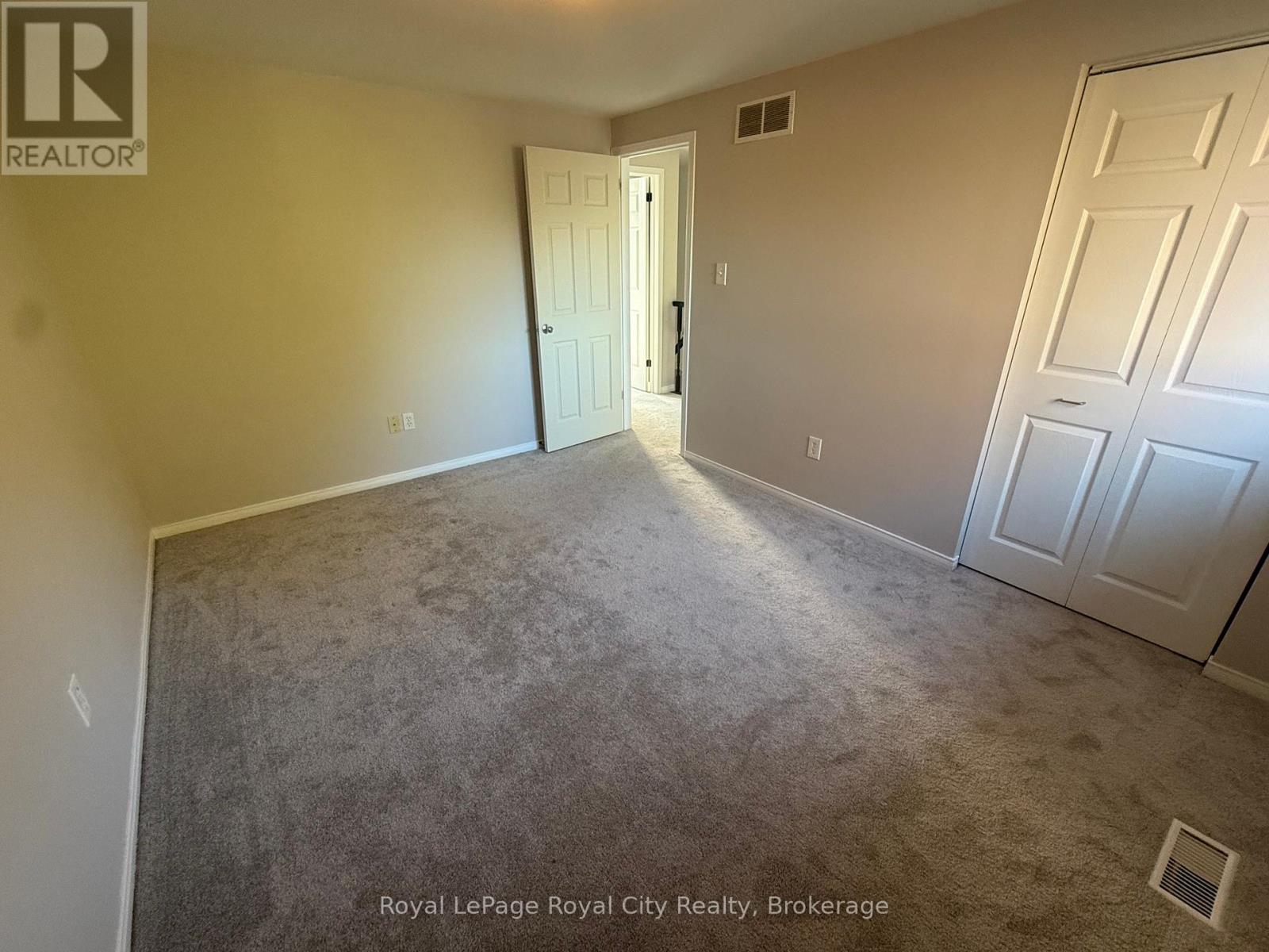 Upper - 115 Cedarvale Avenue, Guelph, Ontario  N1E 7K2 - Photo 15 - X12428542