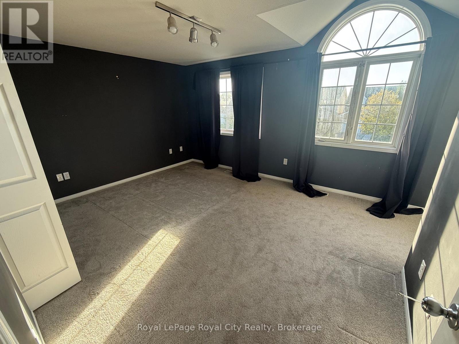 Upper - 115 Cedarvale Avenue, Guelph, Ontario  N1E 7K2 - Photo 16 - X12428542