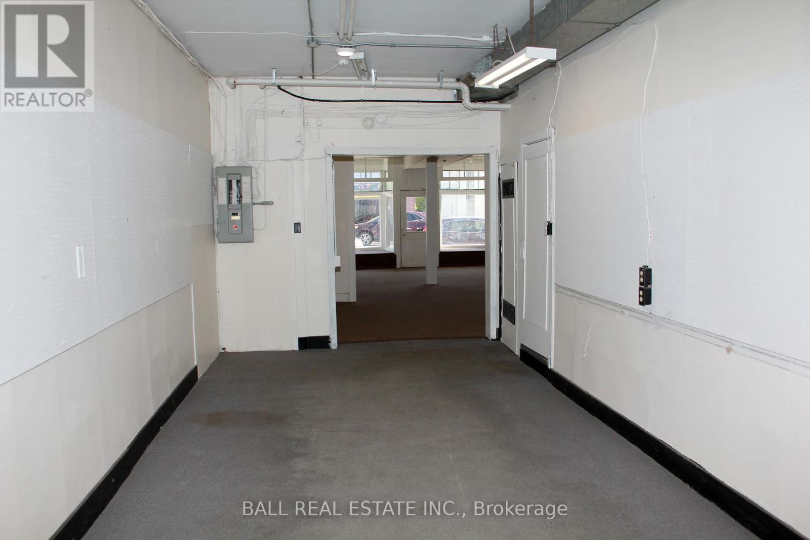 34 Hastings Street N, Bancroft, Ontario K0L 1C0 - Photo 10 - X12433911