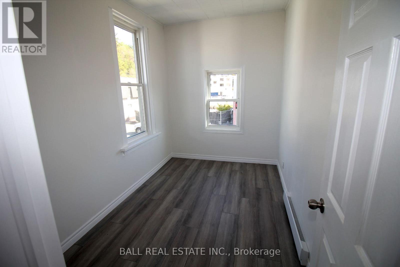 34 Hastings Street N, Bancroft, Ontario K0L 1C0 - Photo 15 - X12433911