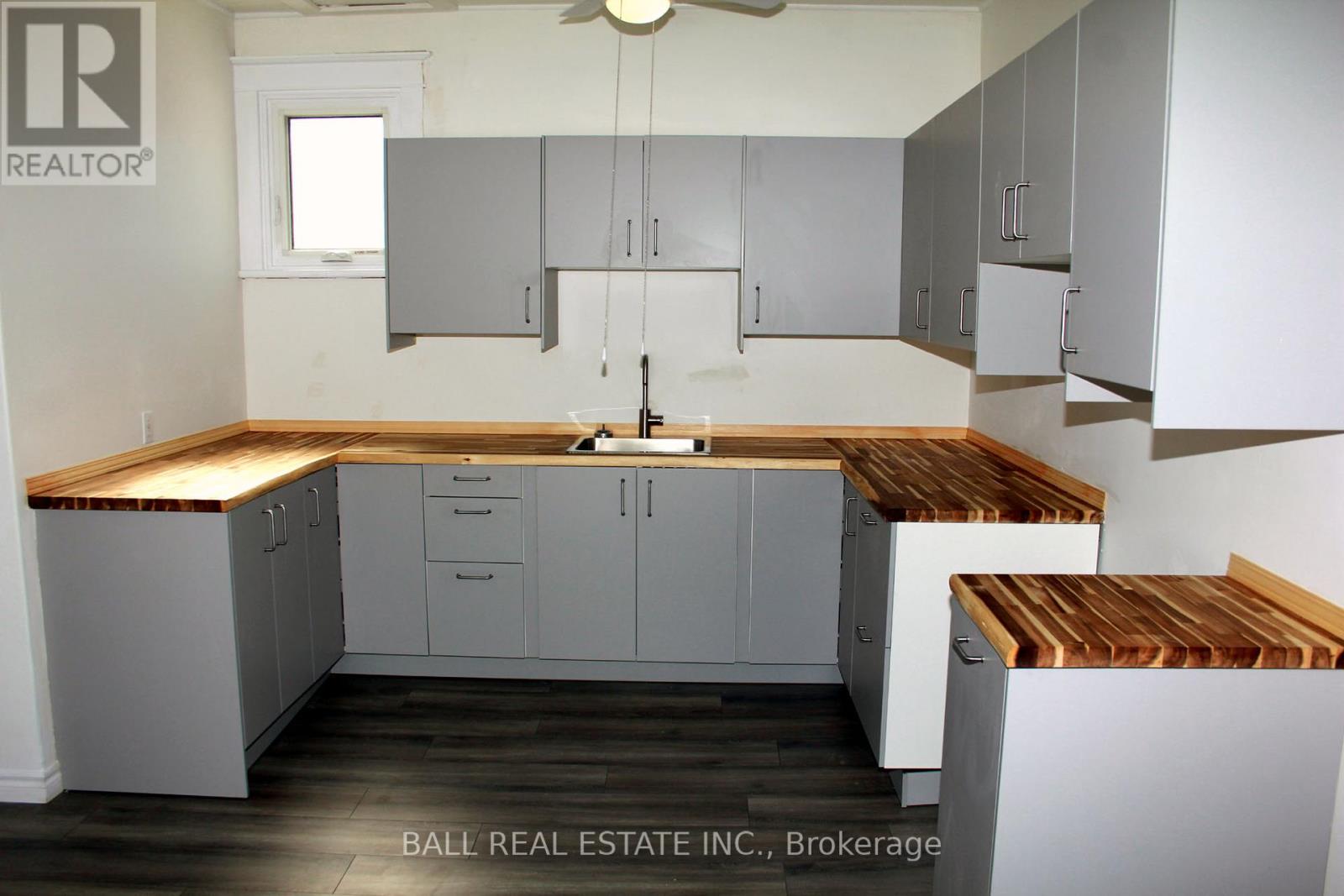 34 Hastings Street N, Bancroft, Ontario K0L 1C0 - Photo 21 - X12433911