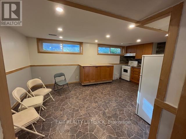 550 Raymond Street, Peterborough, Ontario  K9H 5N1 - Photo 6 - X12433929