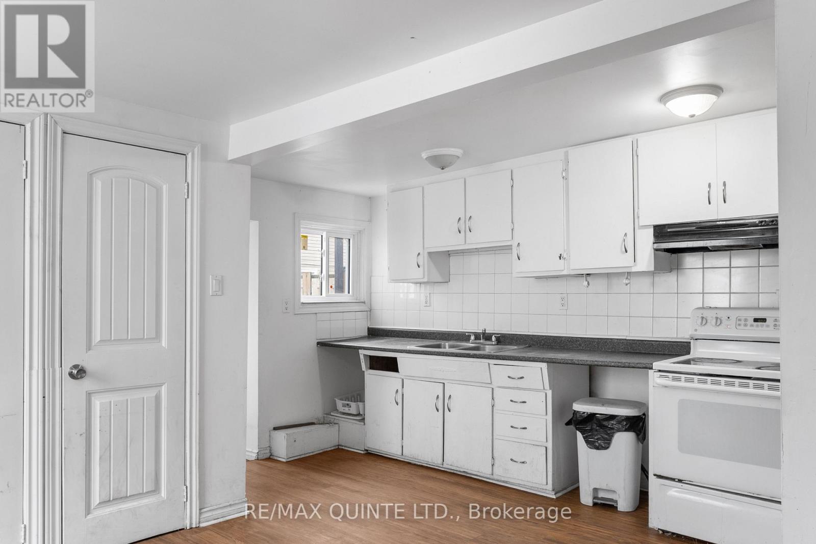 79 South Church Street, Belleville, Ontario  K8V 3B7 - Photo 14 - X12433987