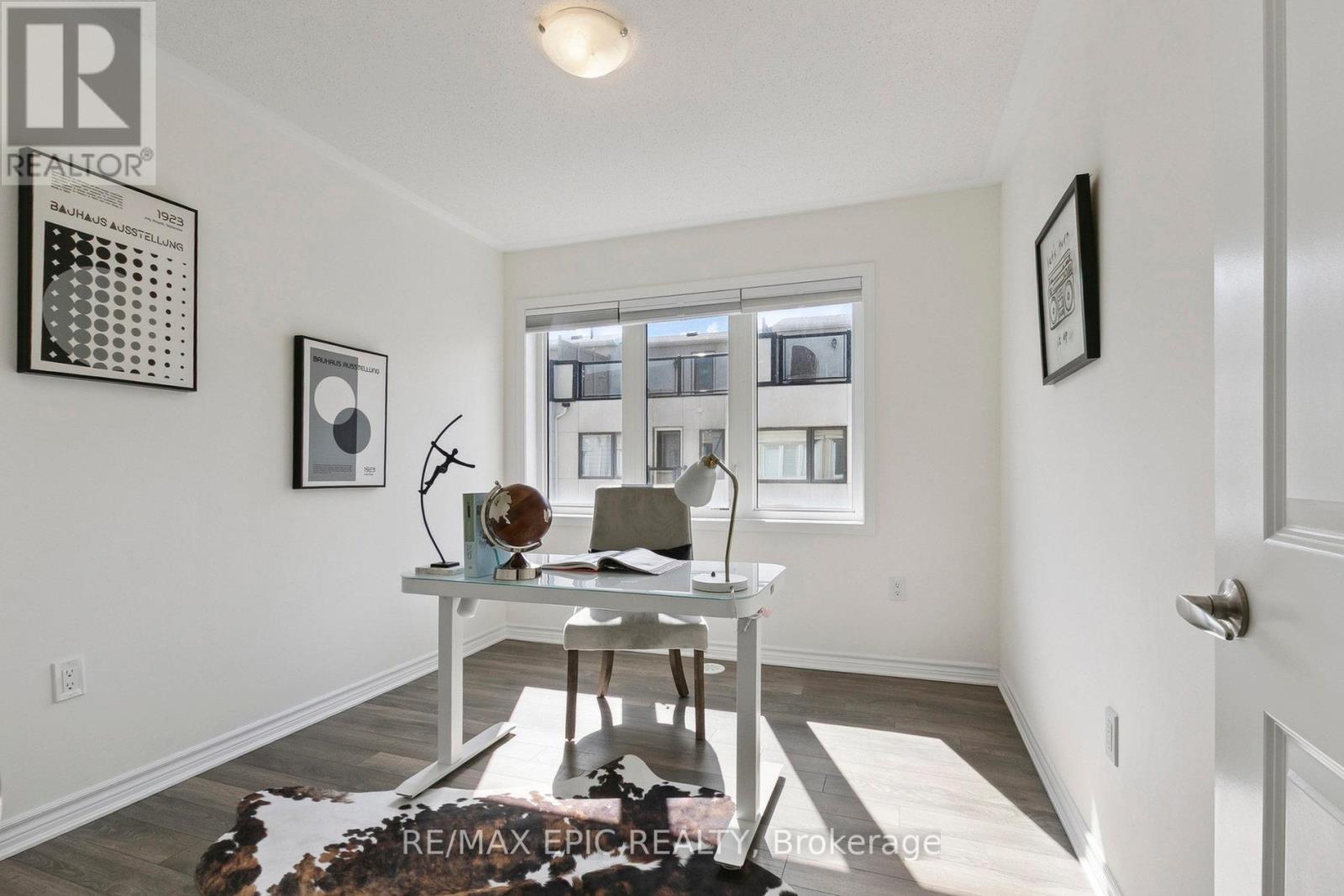 243 Rustle Woods Avenue, Markham, Ontario  L6B 1M7 - Photo 22 - N12433802