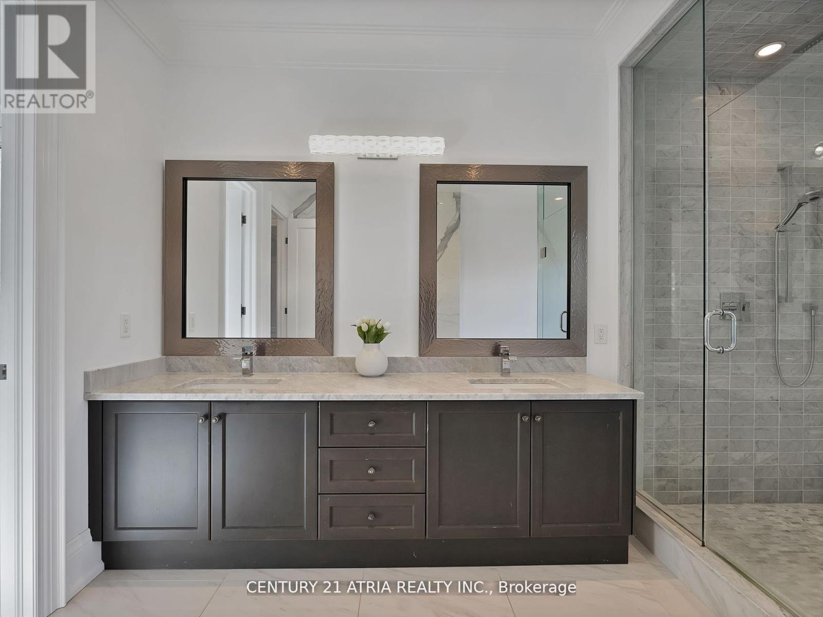 67 Langdon Drive, King, Ontario  L7B 0M1 - Photo 27 - N12433820