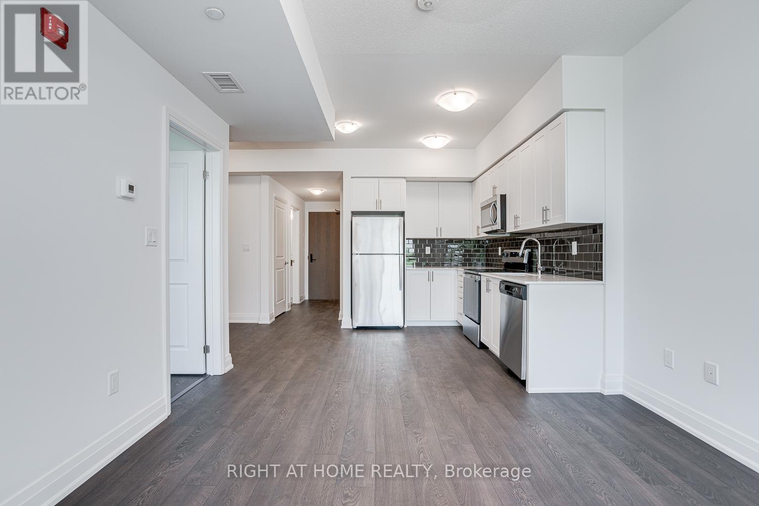 621 - 9700 Ninth Line, Markham, Ontario  L6B 1A8 - Photo 5 - N12433821
