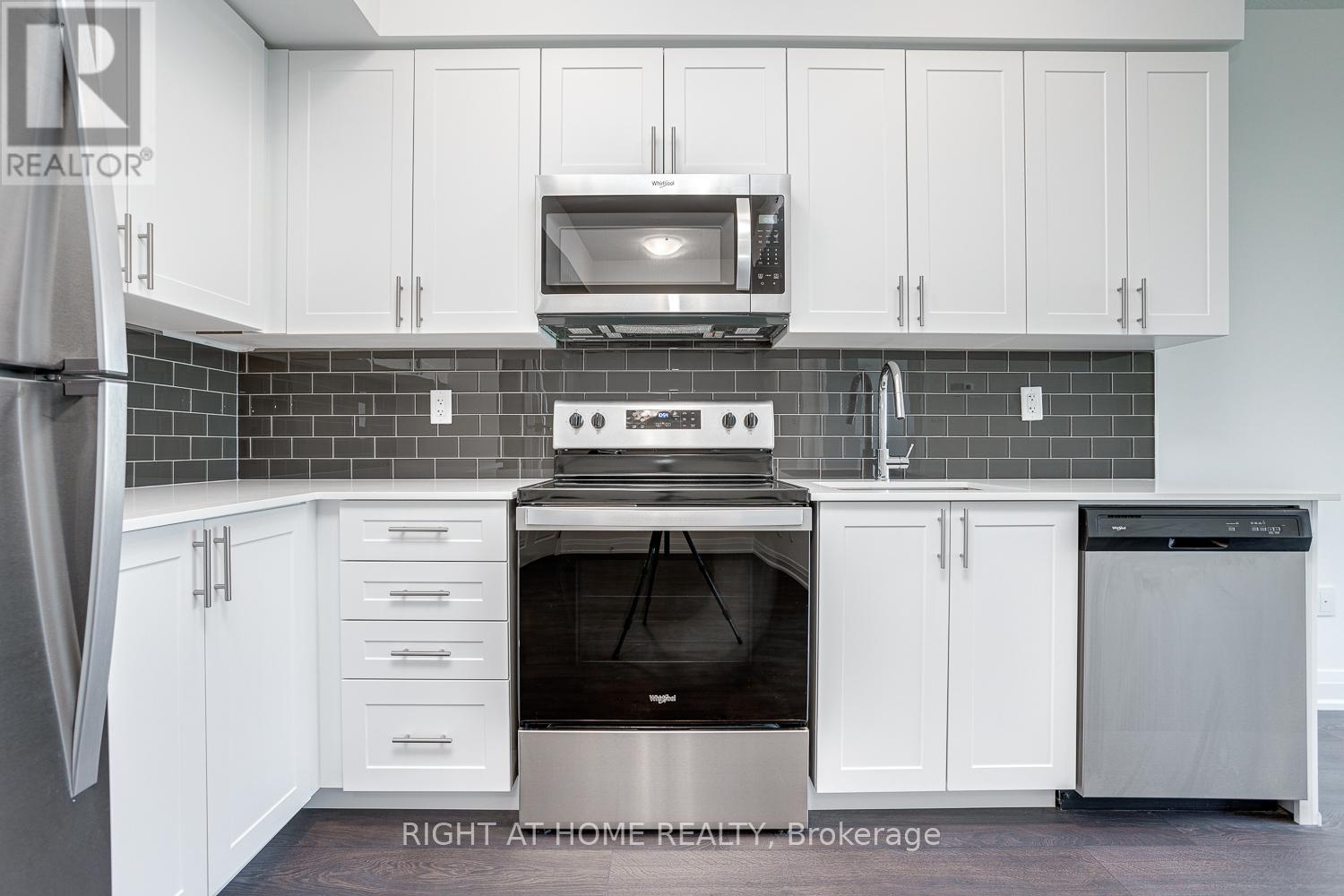 621 - 9700 Ninth Line, Markham, Ontario  L6B 1A8 - Photo 8 - N12433821