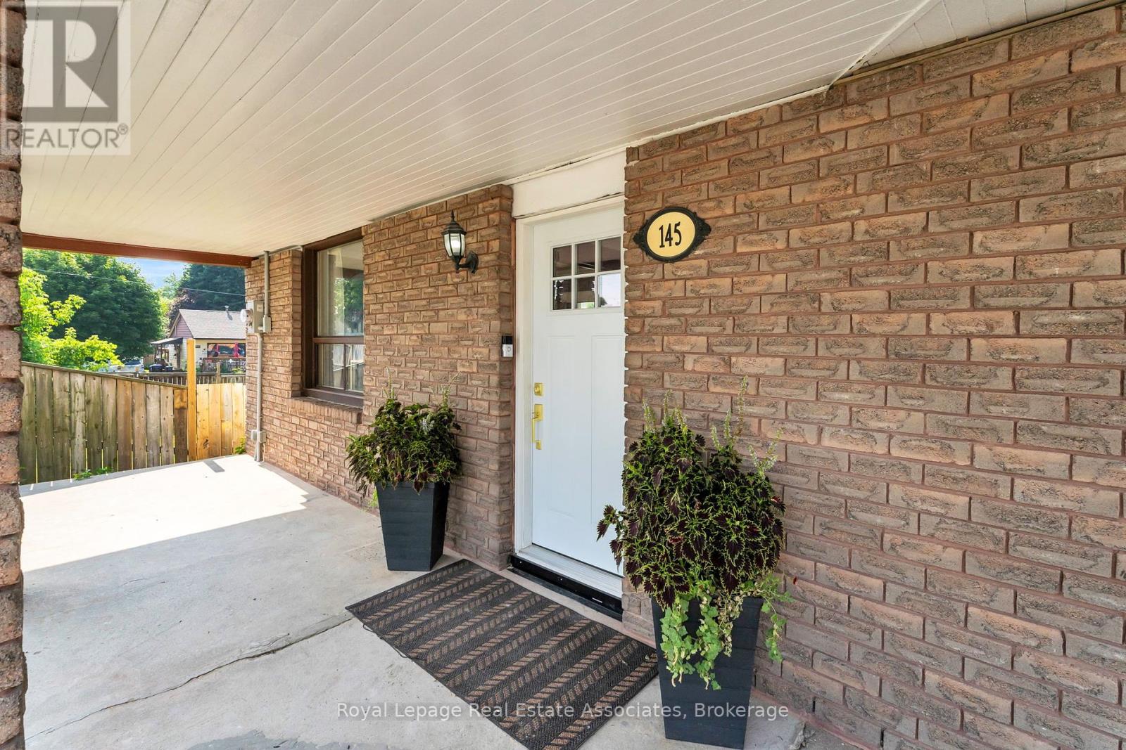 145 Margaret Street, Essa, Ontario  L0M 1B0 - Photo 4 - N12433825