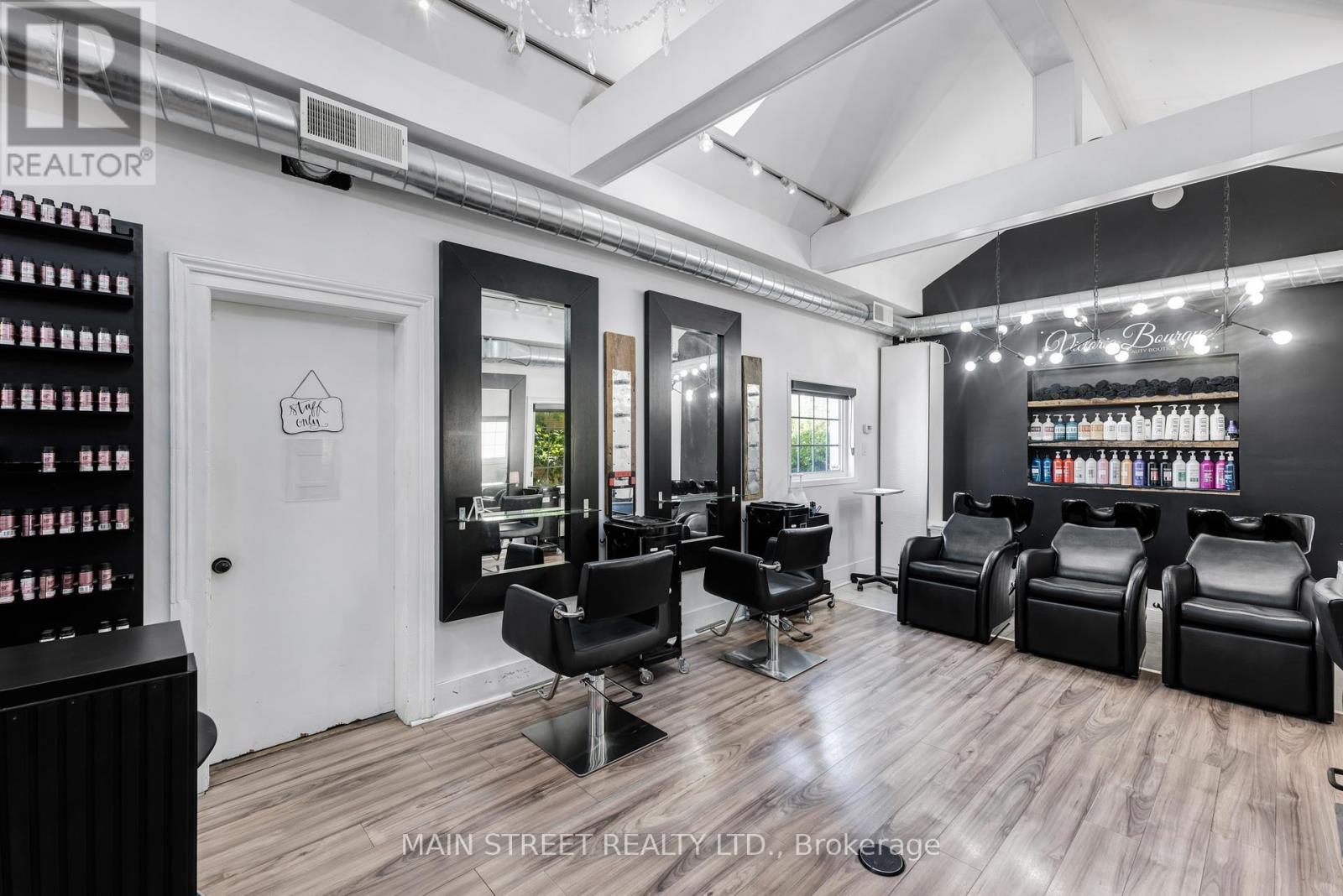 92 Holland Street W, Bradford West Gwillimbury, Ontario  L3Z 1R7 - Photo 15 - N12433854