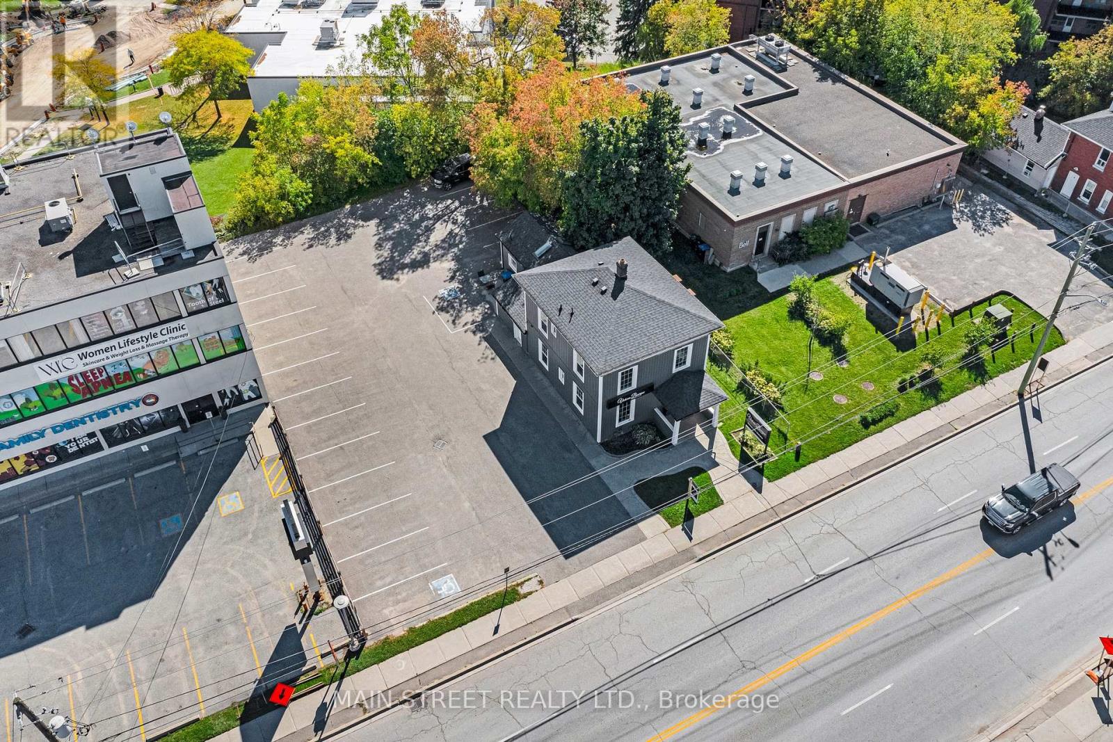 92 Holland Street W, Bradford West Gwillimbury, Ontario  L3Z 1R7 - Photo 36 - N12433854