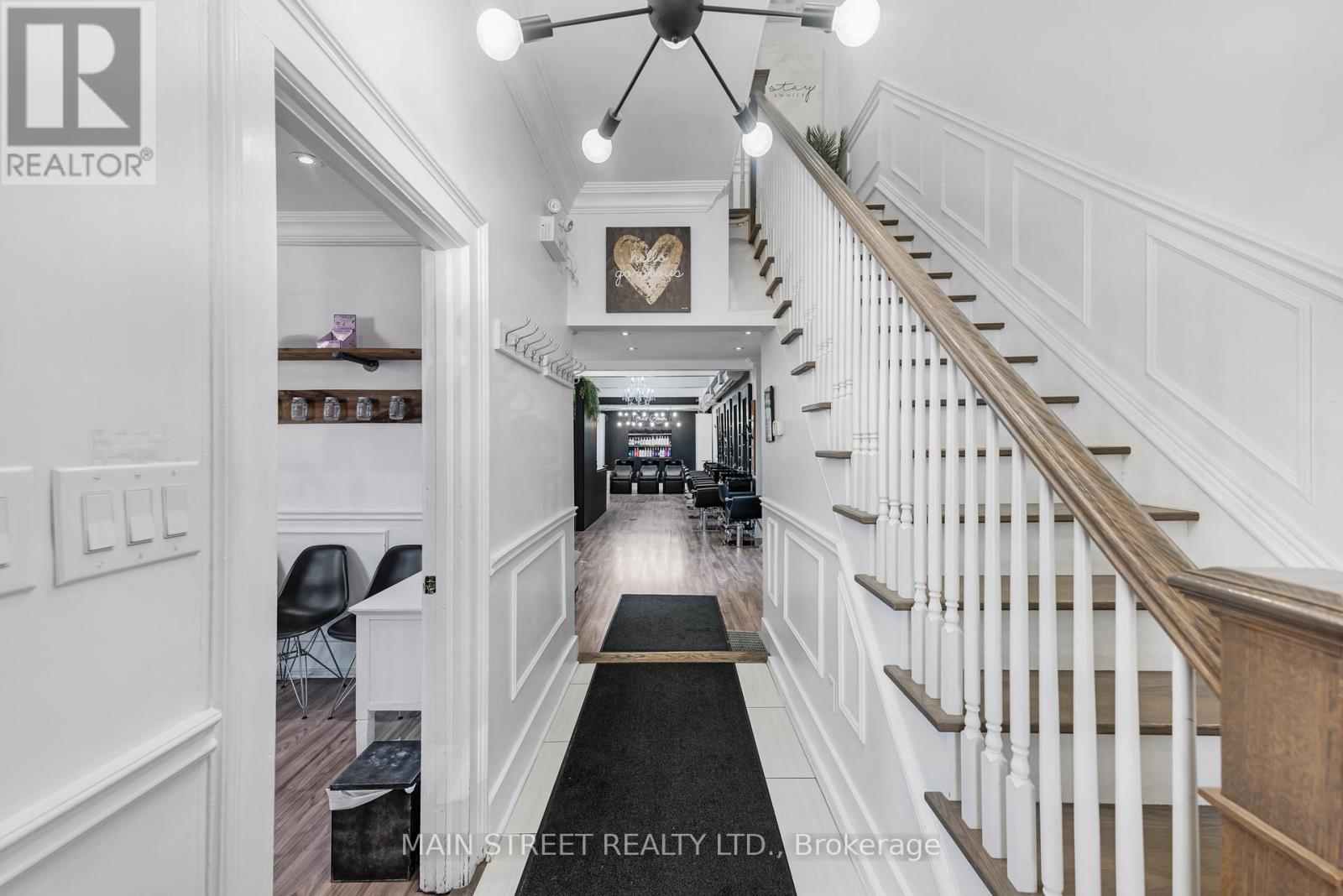 92 Holland Street W, Bradford West Gwillimbury, Ontario  L3Z 1R7 - Photo 6 - N12433854