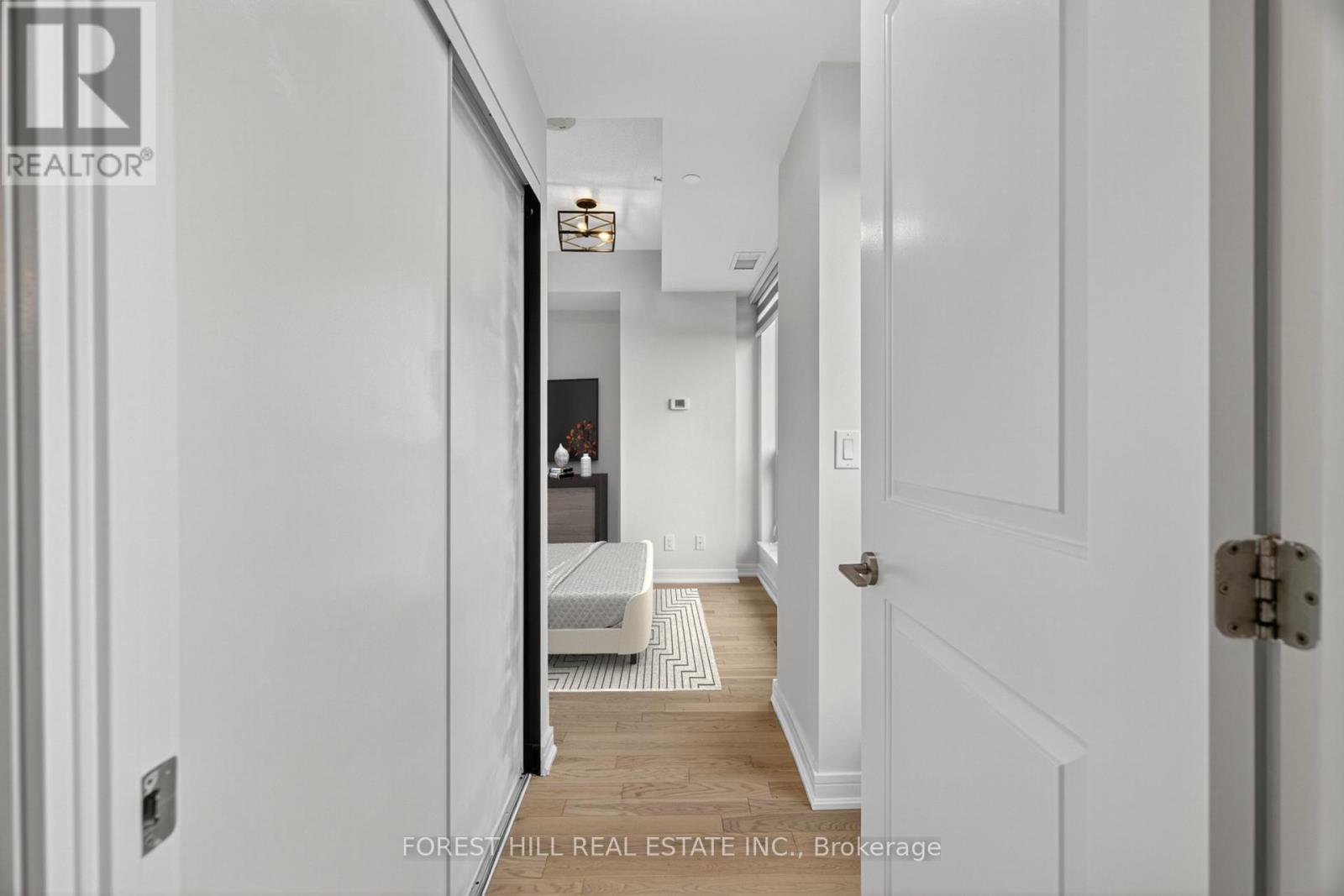 1603 - 9205 Yonge Street, Richmond Hill, Ontario  L4C 1V5 - Photo 24 - N12433860
