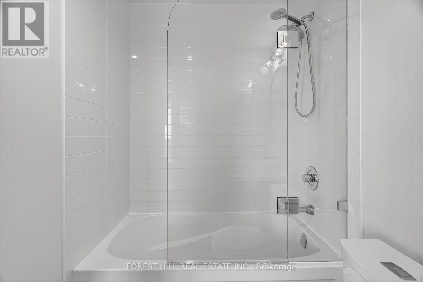 1603 - 9205 Yonge Street, Richmond Hill, Ontario  L4C 1V5 - Photo 26 - N12433860