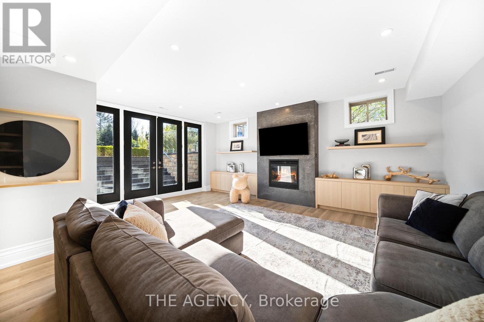 18 Westbrooke Boulevard, King, Ontario  L0G 1N0 - Photo 32 - N12433862