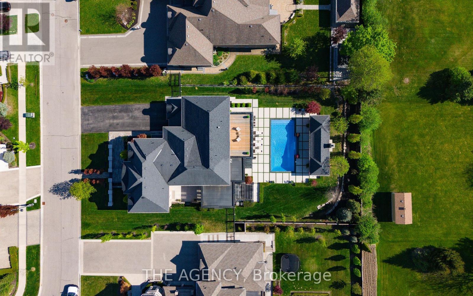 18 Westbrooke Boulevard, King, Ontario  L0G 1N0 - Photo 48 - N12433862