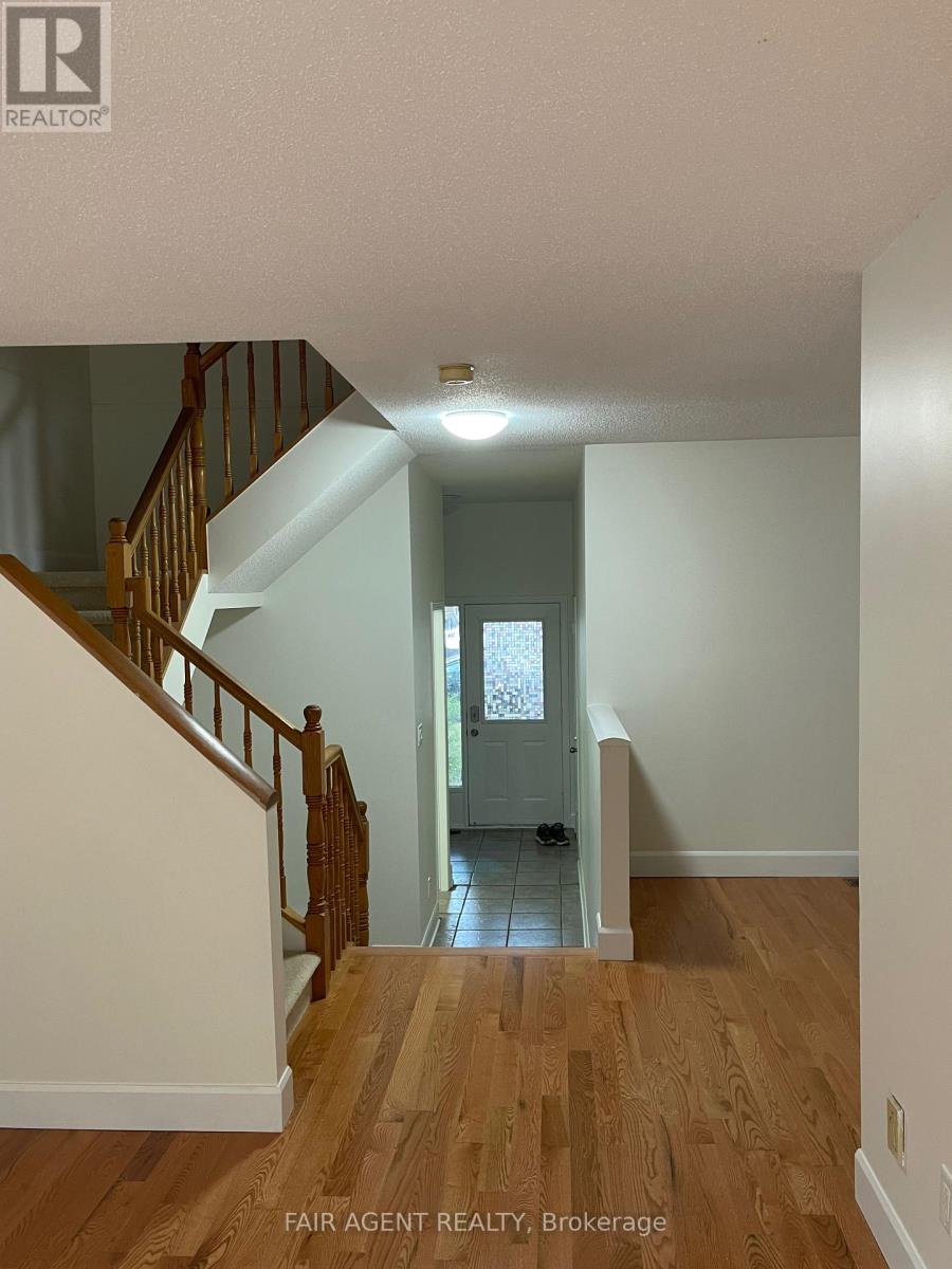 35 Willwood Crescent, Ottawa, Ontario  K2J 4B2 - Photo 12 - X12433877