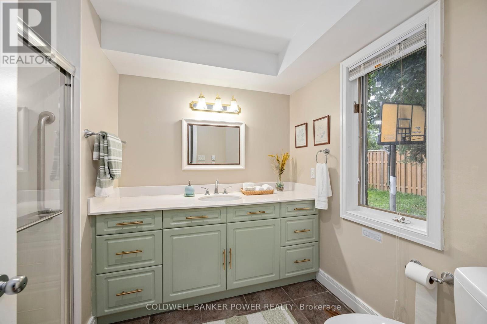 1031 Griffith Street, London South (South K), Ontario  N6K 3Y7 - Photo 13 - X12433892