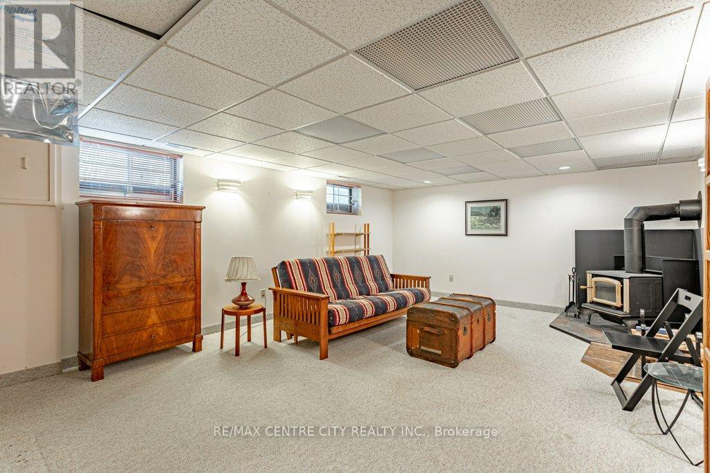 1411 Erindale Crescent, London North, Ontario  N5X 1V8 - Photo 21 - X12433936