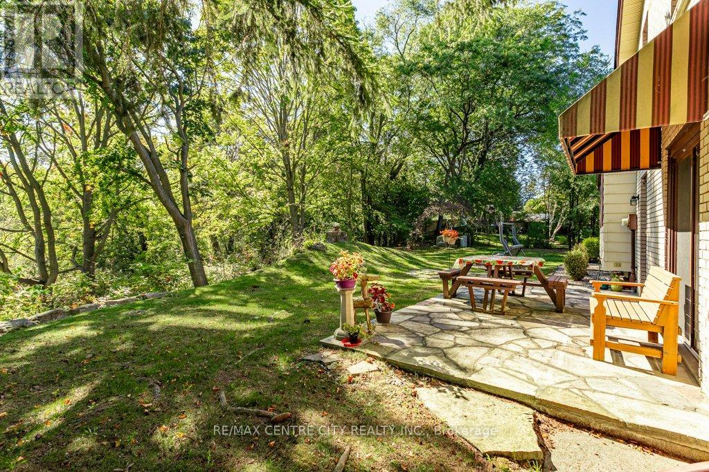 1411 Erindale Crescent, London North, Ontario  N5X 1V8 - Photo 25 - X12433936