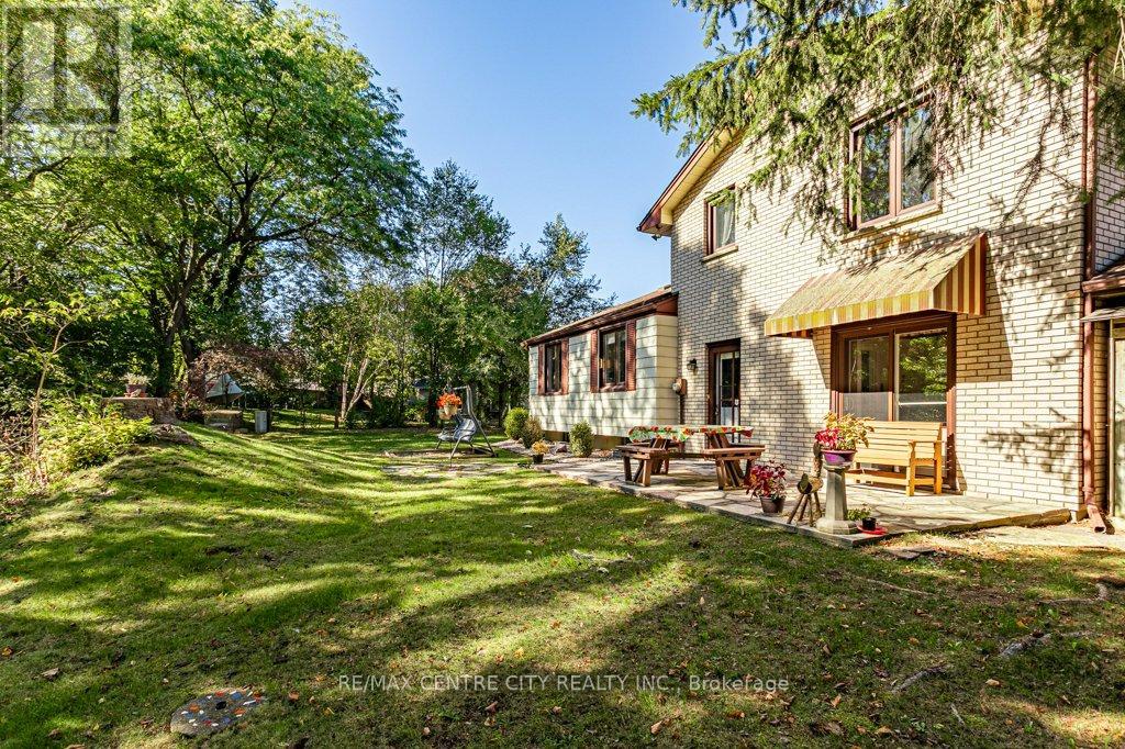 1411 Erindale Crescent, London North, Ontario  N5X 1V8 - Photo 27 - X12433936
