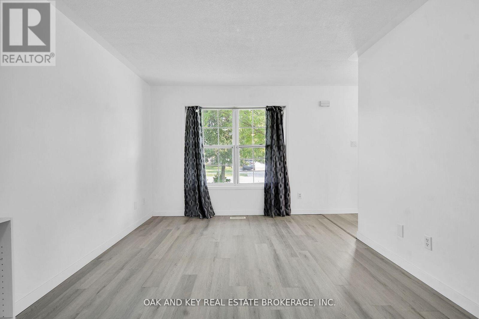 330 Fleming Drive, London East, Ontario  N5V 4Y6 - Photo 14 - X12433959