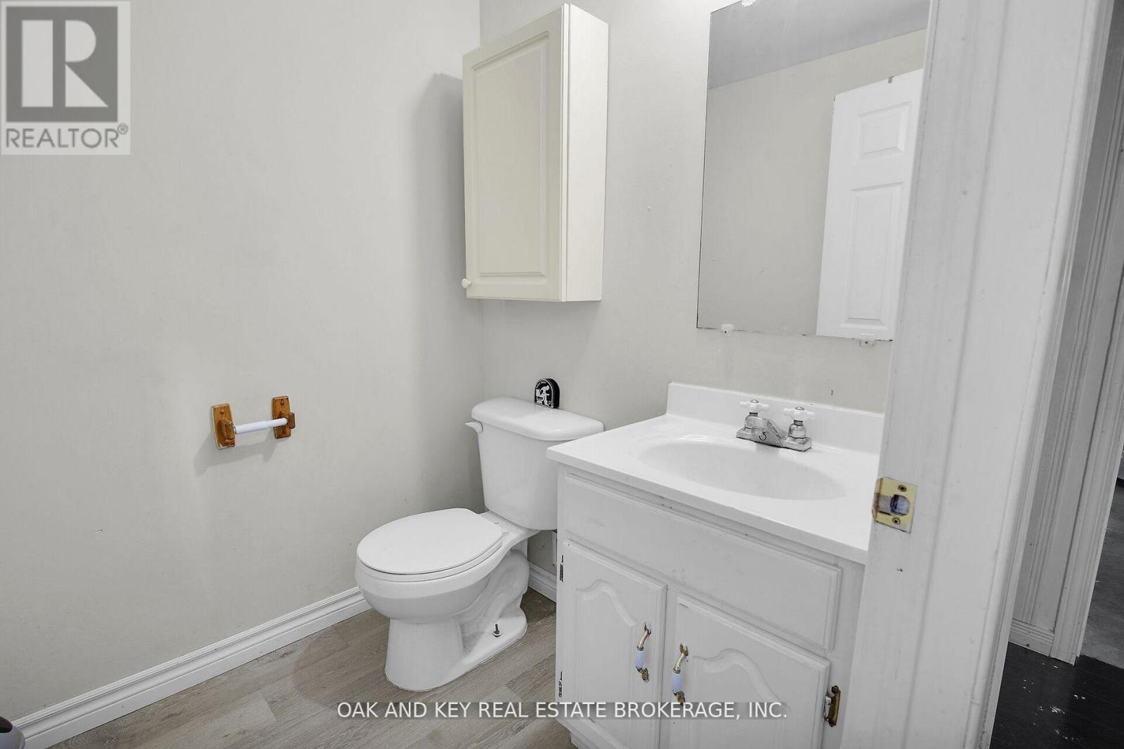 330 Fleming Drive, London East, Ontario  N5V 4Y6 - Photo 16 - X12433959