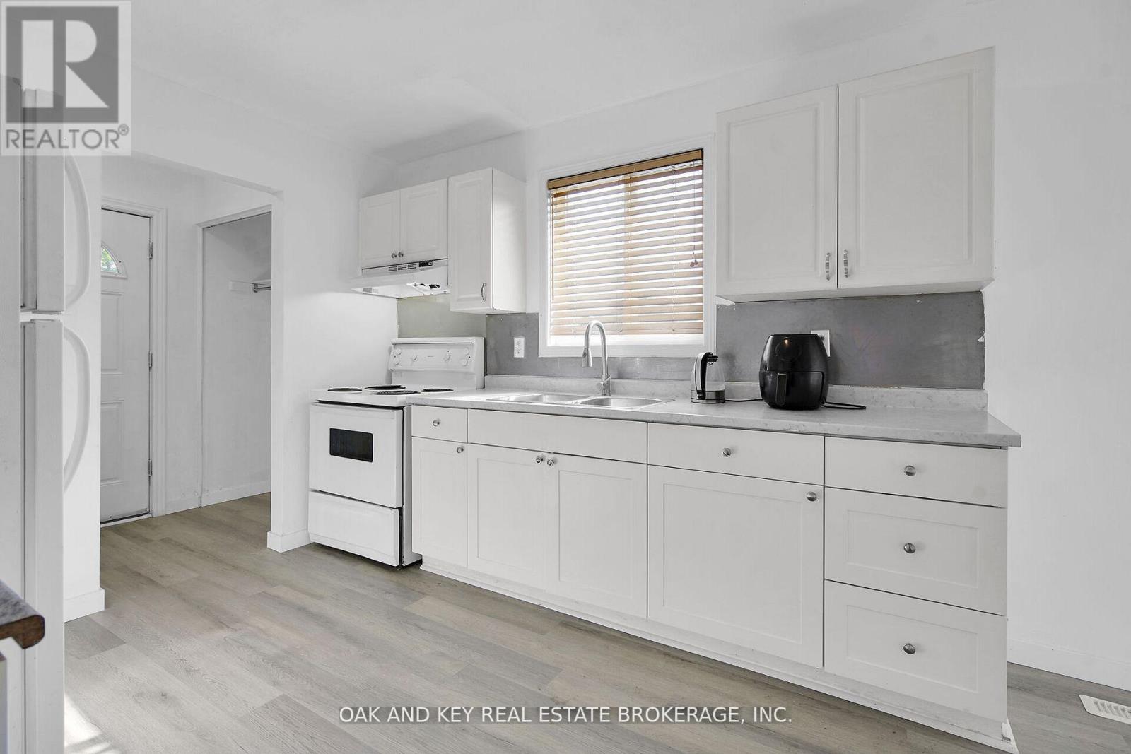 330 Fleming Drive, London East, Ontario  N5V 4Y6 - Photo 27 - X12433959