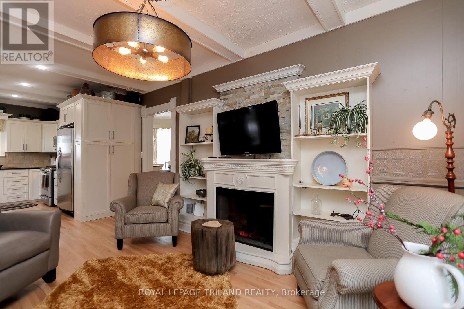 6058 Stone Church Road, Central Elgin, Ontario  N0L 2L0 - Photo 35 - X12433966
