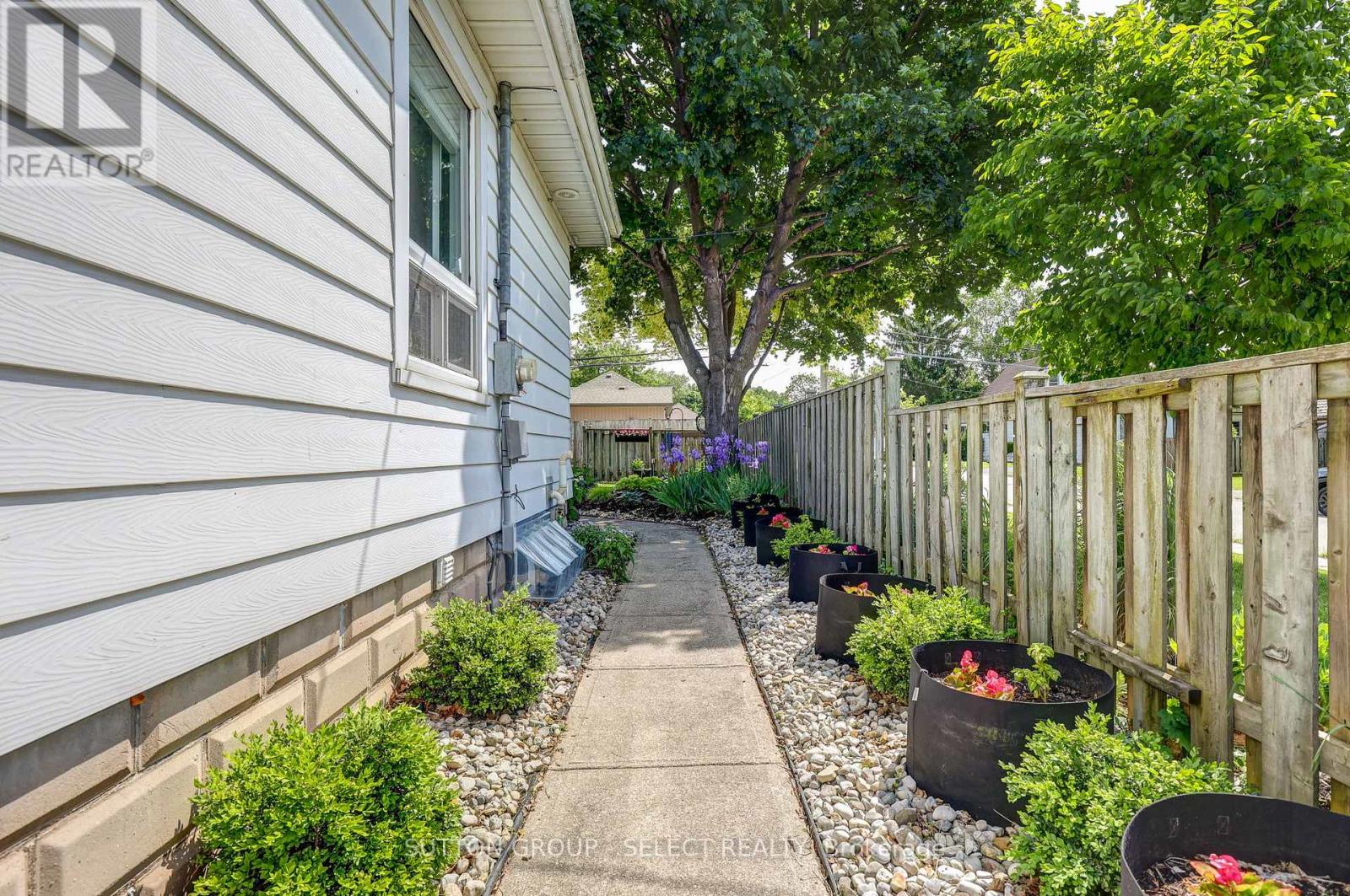 126 Brisbin Street, London East, Ontario  N5Z 2M1 - Photo 28 - X12433979