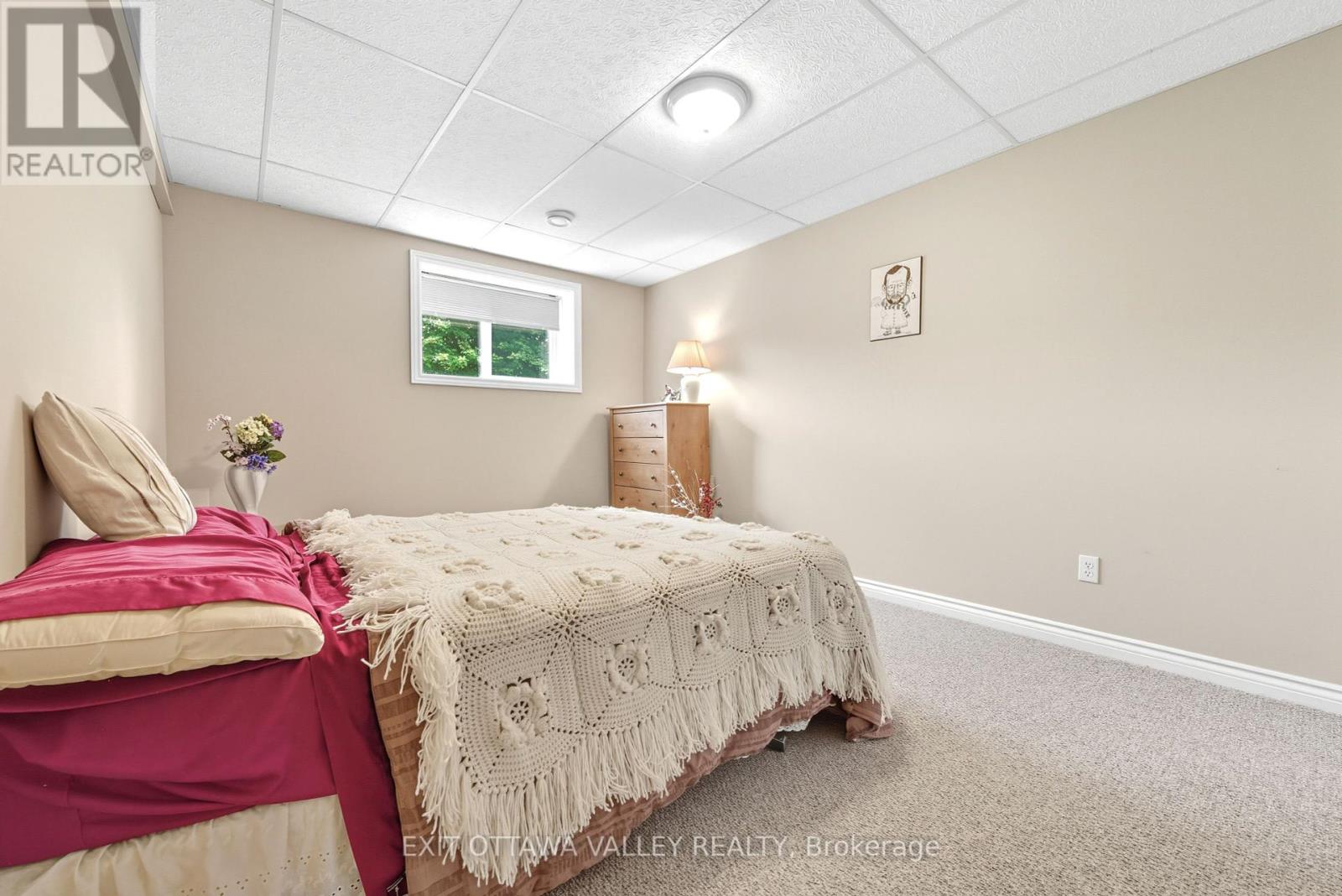 8 Cockcroft Crescent, Deep River, Ontario  K0J 1P0 - Photo 31 - X12434024