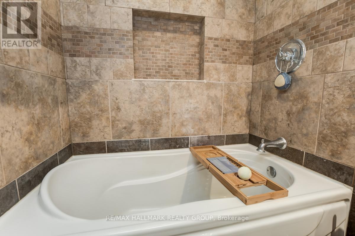 7 - 403 Montfort Street, Ottawa, Ontario  K1L 8G8 - Photo 25 - X12433935