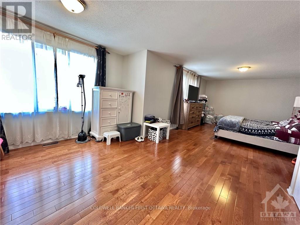 103 Columbia Avenue, Ottawa, Ontario  K1V 1Z3 - Photo 13 - X12433957