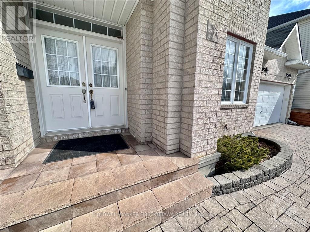 103 Columbia Avenue, Ottawa, Ontario  K1V 1Z3 - Photo 4 - X12433957