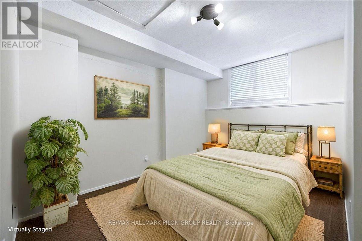 A - 6748 Jeanne D'arc Boulevard, Ottawa, Ontario  K1C 6E9 - Photo 11 - X12433977