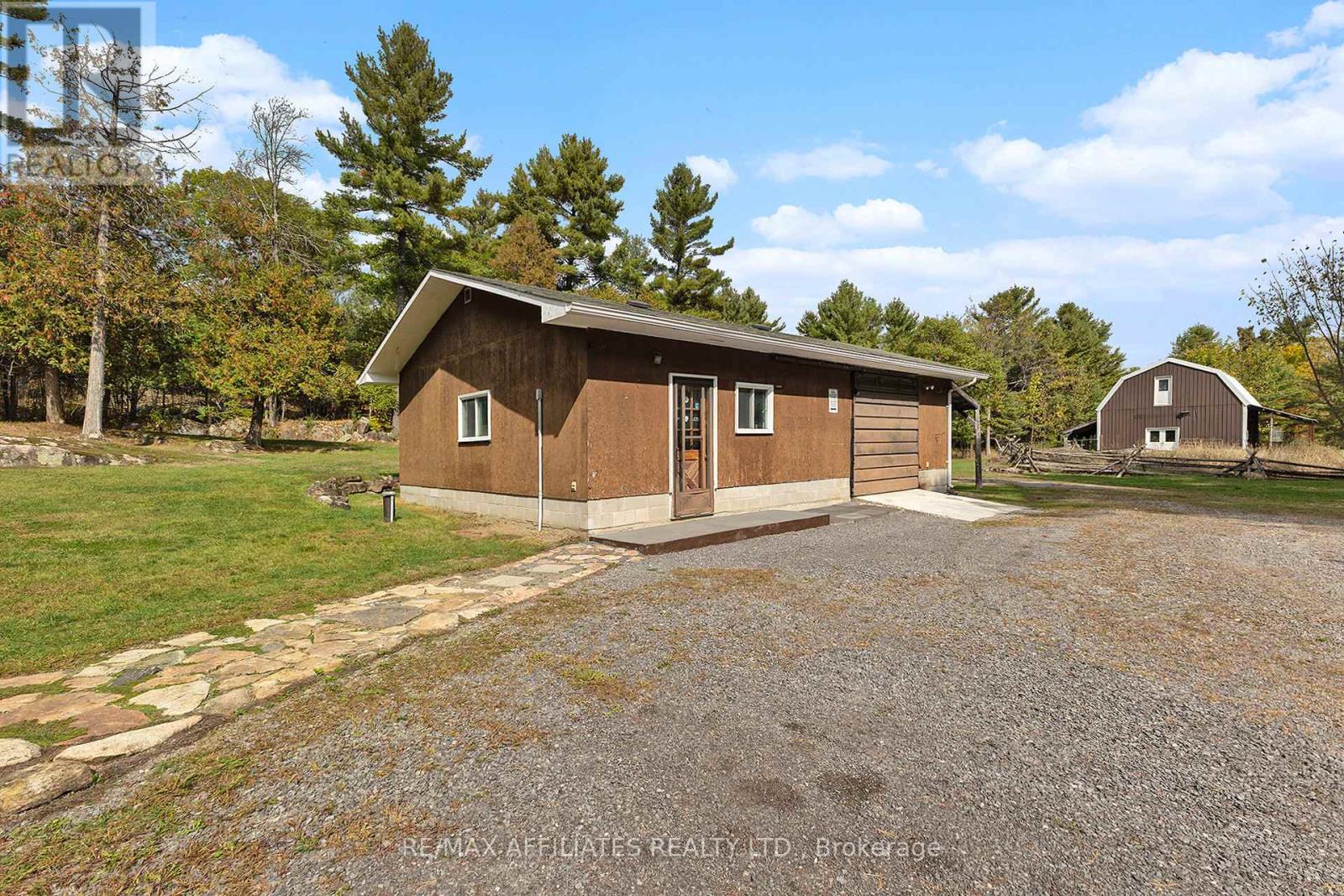 852 Bellamy Mills Road, Mississippi Mills, Ontario  K0A 1A0 - Photo 5 - X12434000