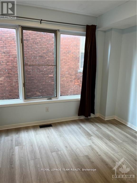 E - 41 Anderson Street, Ottawa, Ontario  K1R 6T6 - Photo 11 - X12434011